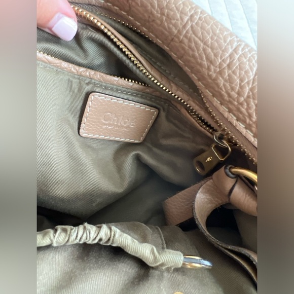 Chloe small Marcie bag in grained leather. Pre-loved, in excellent condition. - Picture 4 of 15